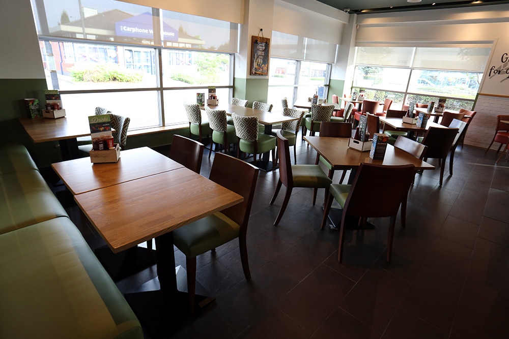 Beer Garden at Harvester Aintree Park