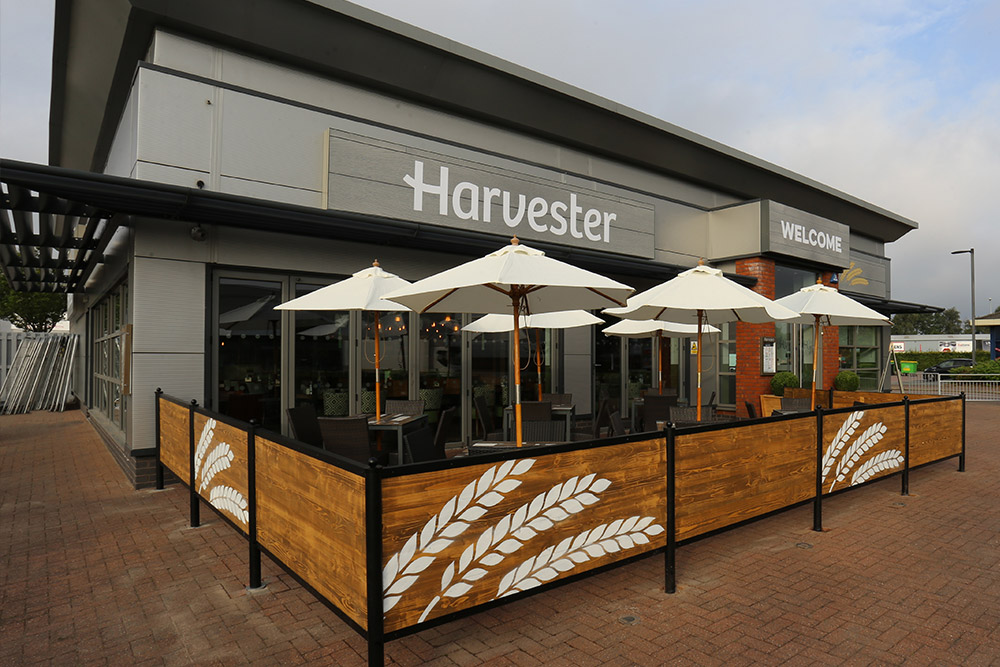 Beer Garden at Harvester Aintree Park
